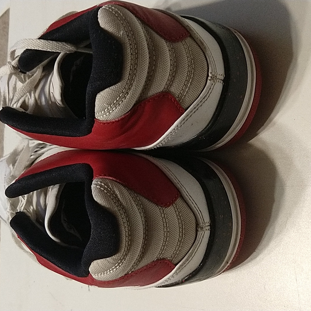 Jordan Shoes - Picture 5 of 6
